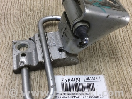 ФОТО Петля двери нижняя для Volkswagen Passat CC (01.2012-12.2016) Киев