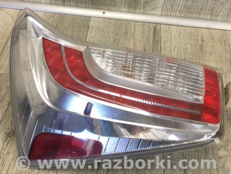 ФОТО Фонарь задний наружный для Toyota Prius 30 (09-17) Киев