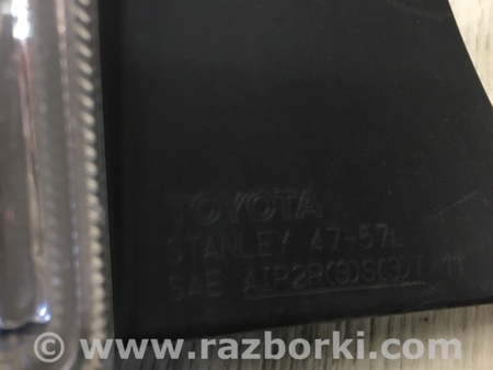 ФОТО Фонарь задний наружный для Toyota Prius 30 (09-17) Киев