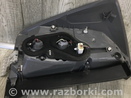 ФОТО Фонарь задний наружный для Toyota Prius 30 (09-17) Киев