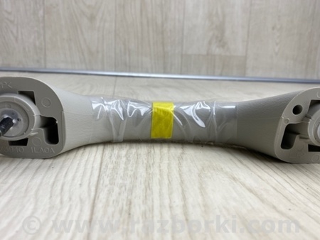 ФОТО Ручка потолка для Infiniti QX56 Киев