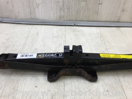 ФОТО Домкрат для Nissan Rogue (08-14) Киев