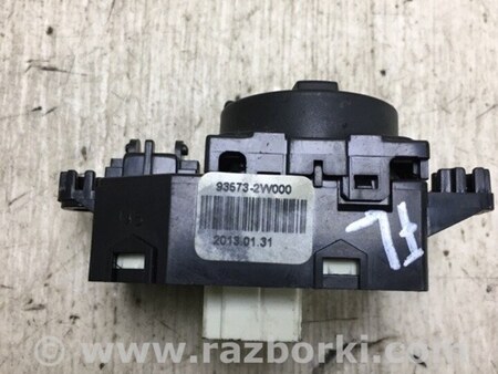 ФОТО Блок управления зеркалами для Hyundai Santa Fe DM (12-18) Киев