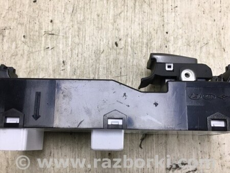 ФОТО Кнопка стеклоподьемника для Hyundai Santa Fe DM (12-18) Киев