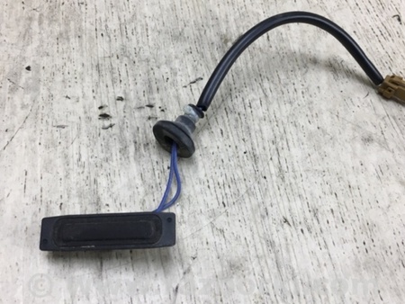 ФОТО Кнопка открывания багажника наружная для Nissan Sentra B17 Киев