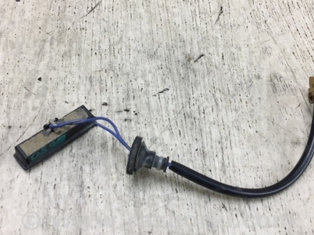 ФОТО Кнопка открывания багажника наружная для Nissan Sentra B17 Киев