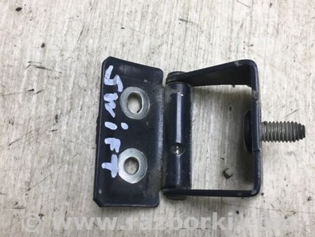 ФОТО Петля крышки багажника для Suzuki Swift Киев