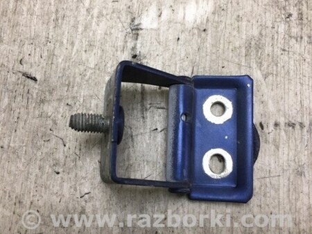 ФОТО Петля крышки багажника для Suzuki Swift Киев