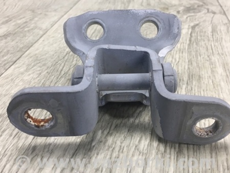 ФОТО Петля двери нижняя для Toyota Tacoma 2 (2005-2015) Киев