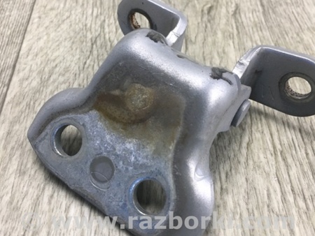 ФОТО Петля двери нижняя для Toyota Tacoma 2 (2005-2015) Киев