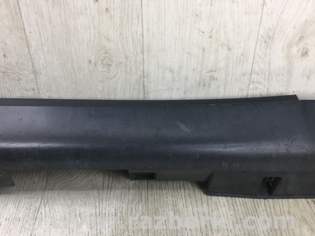 ФОТО Накладка порога наружная для Nissan Tiida/Versa C11 Киев