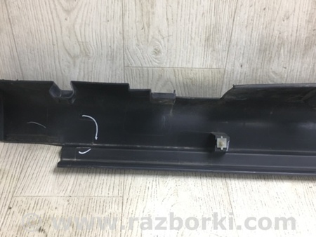 ФОТО Накладка порога наружная для Nissan Tiida/Versa C11 Киев
