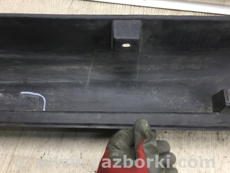ФОТО Накладка порога наружная для Nissan Tiida/Versa C11 Киев