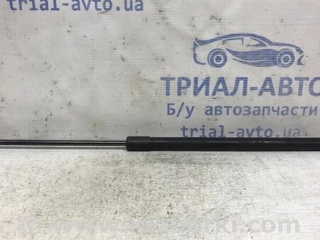 ФОТО Амортизатор кришки багажника для SsangYong Kyron Киев