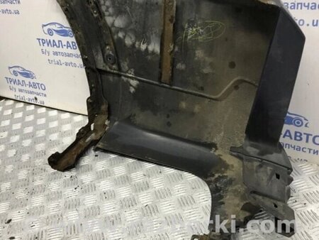 ФОТО Бампер задній правий ікло для Mitsubishi Pajero Wagon Киев