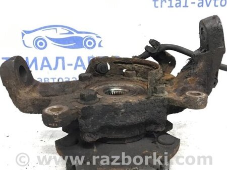 ФОТО Кулак поворотний правий зі маточкою для Mitsubishi Pajero Wagon Киев