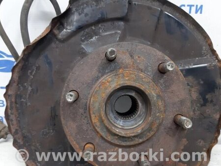 ФОТО Кулак поворотний правий зі маточкою для Mitsubishi Pajero Wagon Киев