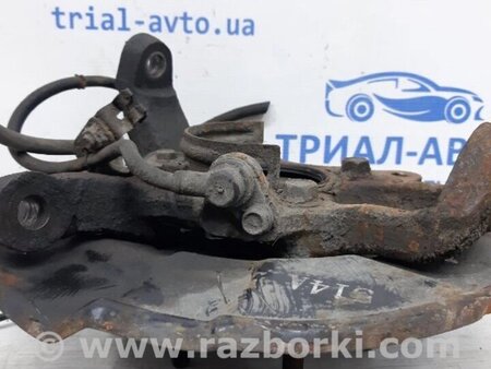 ФОТО Кулак поворотний правий зі маточкою для Mitsubishi Pajero Wagon Киев