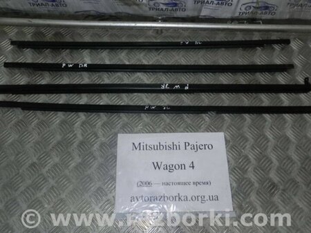 ФОТО Молдинг скла двері задній для Mitsubishi Pajero Wagon Киев