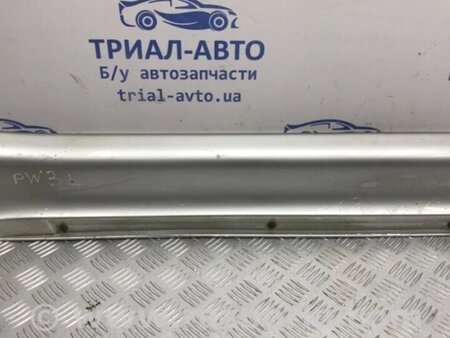 ФОТО Накладка порога зовнішня ліва для Mitsubishi Pajero Wagon Киев