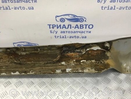 ФОТО Накладка порога зовнішня права для Mitsubishi Pajero Wagon Киев
