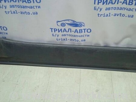 ФОТО Накладка порога зовнішня права для Mitsubishi Pajero Wagon Киев