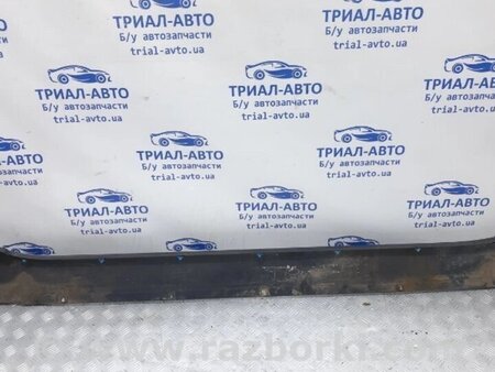 ФОТО Накладка порога зовнішня права для Mitsubishi Pajero Wagon Киев