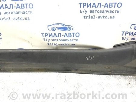 ФОТО Накладка порога зовнішня права для Mitsubishi Pajero Wagon Киев