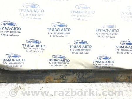ФОТО Накладка порога зовнішня права для Mitsubishi Pajero Wagon Киев
