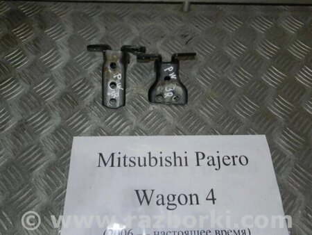 ФОТО Петля двері задньої правої для Mitsubishi Pajero Wagon Киев