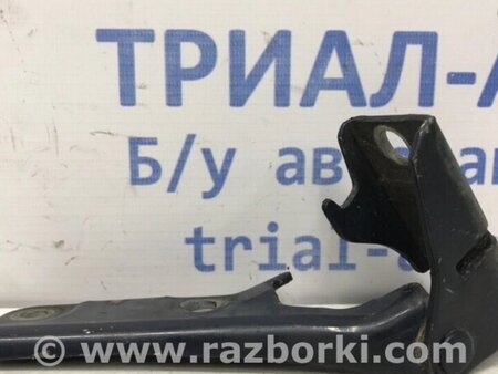 ФОТО Петля капота права для Mitsubishi Pajero Wagon Киев