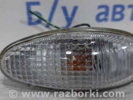 ФОТО Повторювач поворотника для Mitsubishi Pajero Wagon Киев