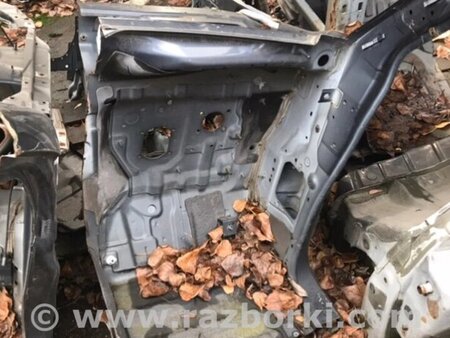 ФОТО Чверть автомобіля передня права для Mitsubishi Pajero Wagon Киев