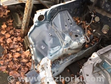 ФОТО Чверть автомобіля передня права для Mitsubishi Pajero Wagon Киев
