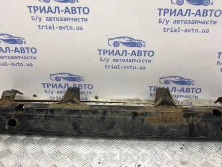 ФОТО Підсилювач бампера передній для Toyota Land Cruiser Prado 120 Киев
