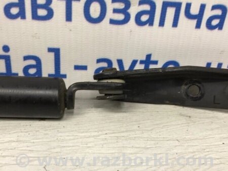ФОТО Амортизатор капота для Toyota RAV-4 (05-12) Киев