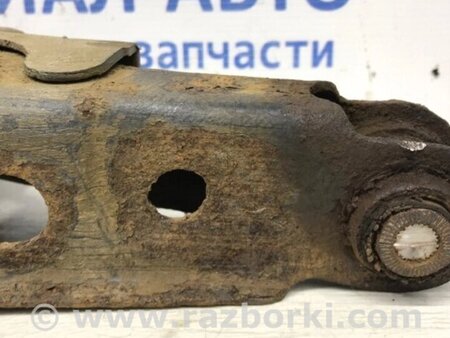 ФОТО Важель задньої підвіски нижній поперечний (під пружину) для Toyota RAV-4 (05-12) Киев