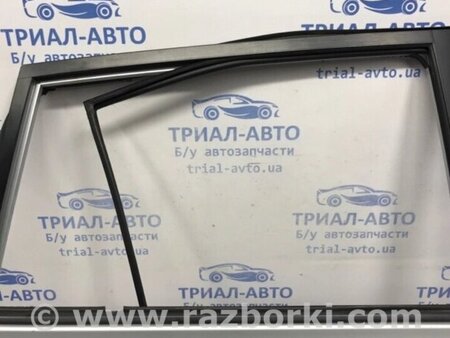ФОТО Двері задні праві для Toyota RAV-4 (05-12) Киев