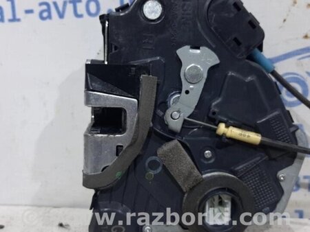 ФОТО Замок двері передній правий для Toyota RAV-4 (05-12) Киев
