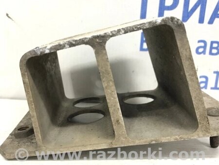ФОТО Кронштейн підсилювач заднього бампера для Toyota RAV-4 (05-12) Киев