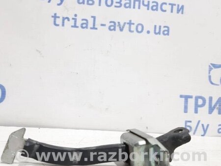 ФОТО Обмежувач дверей задній правий для Toyota RAV-4 (05-12) Киев