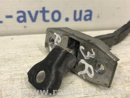 ФОТО Обмежувач дверей задній правий для Toyota RAV-4 (05-12) Киев