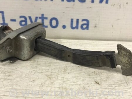 ФОТО Обмежувач дверей задній правий для Toyota RAV-4 (05-12) Киев