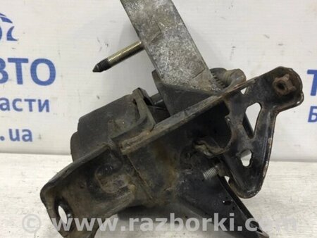 ФОТО Подушка ДВС права для Toyota RAV-4 (05-12) Киев