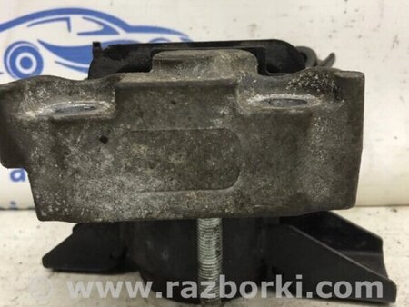 ФОТО Подушка ДВС права для Toyota RAV-4 (05-12) Киев