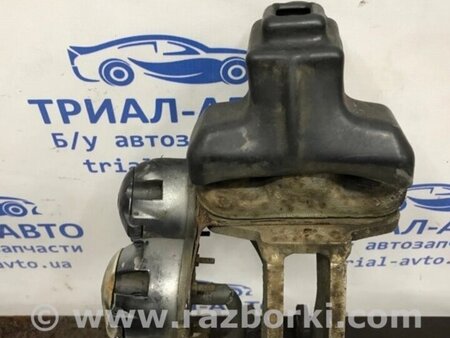ФОТО Фаркоп для Toyota RAV-4 (05-12) Киев