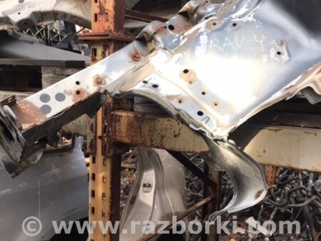 ФОТО Чверть автомобіля передня ліва для Toyota RAV-4 (05-12) Киев