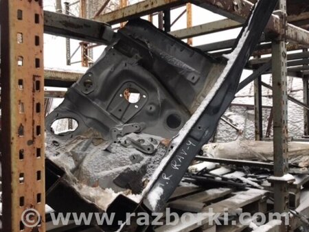ФОТО Чверть автомобіля передня права для Toyota RAV-4 (05-12) Киев