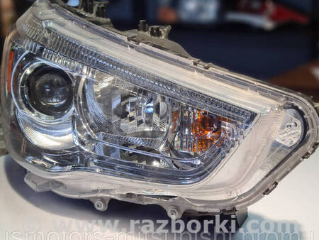 ФОТО Линзована права фара для Mitsubishi ASX Коломия