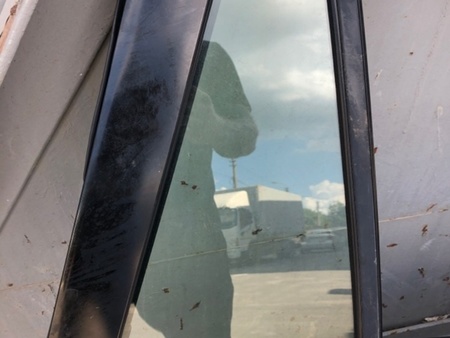 ФОТО Стекло задней правой двери для Subaru Legacy (все модели) Днепр